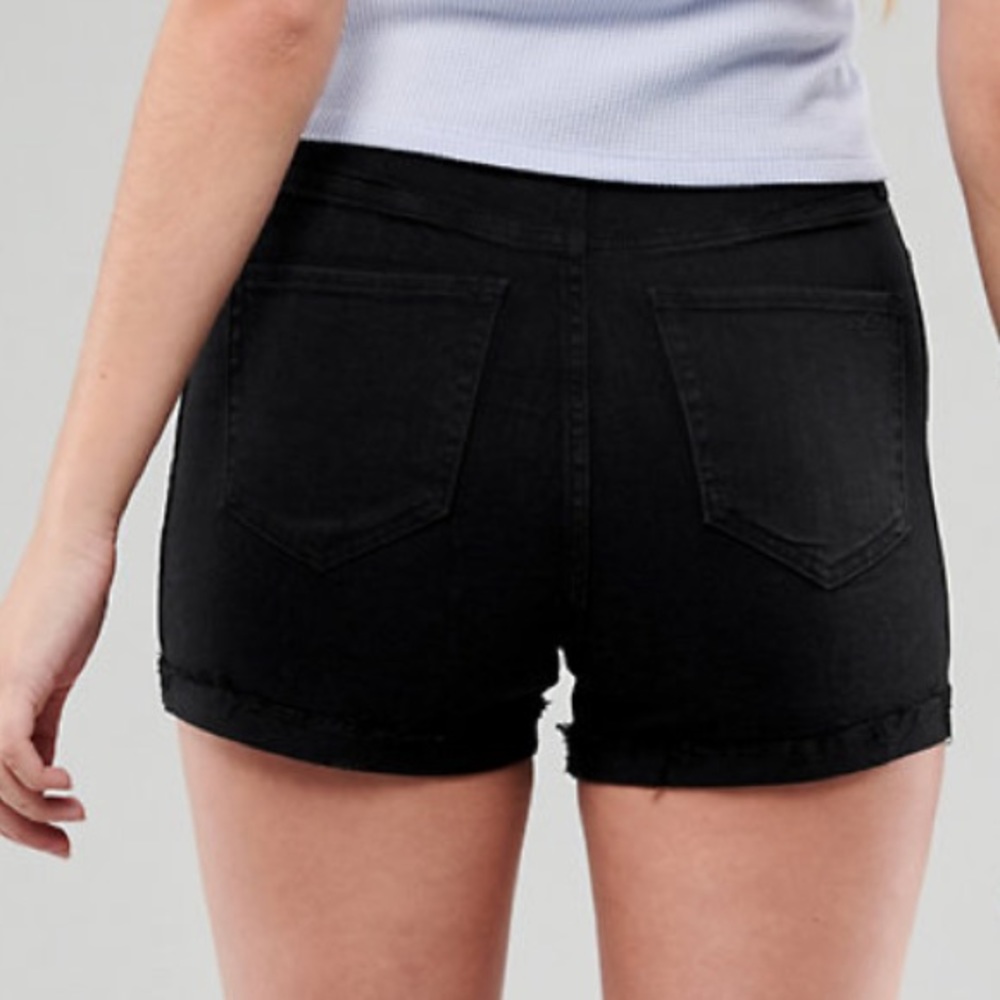 Ultra High Rise Short - Picture 3 of 3